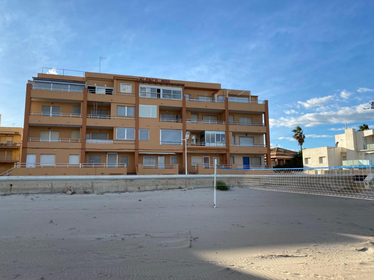 Beachfront And Peaceful Apartment Mareny Barraquetas Kültér fotó